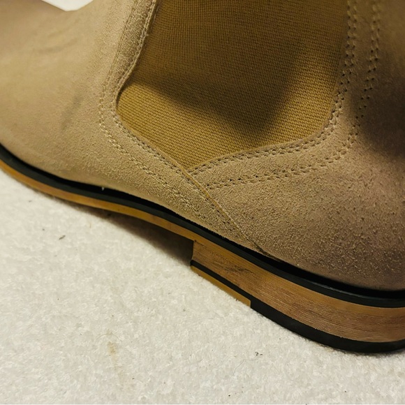 Almost Brand New Men’s Slip On Boots By SAVANAH HARBOR - Size 12 M - box 77 - Picture 5 of 8